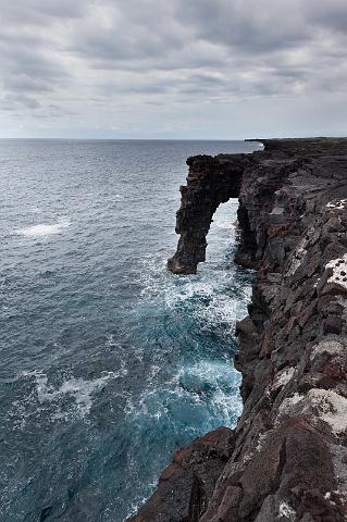 041 Big Island, Hilo, Hawai'i Volcanoes NP, Holei Sea Arch.jpg